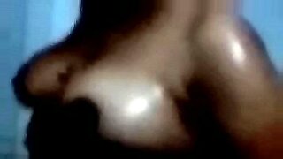 Tamil big boobs desi aunty bath